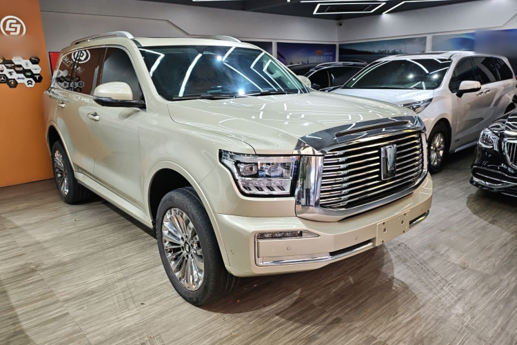 坦克500 2022款 3.0T 商务版 造境型 5座车身外观3