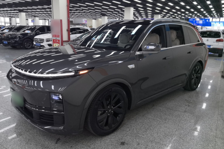 理想汽车 理想L8 2023款 Pro车身外观4