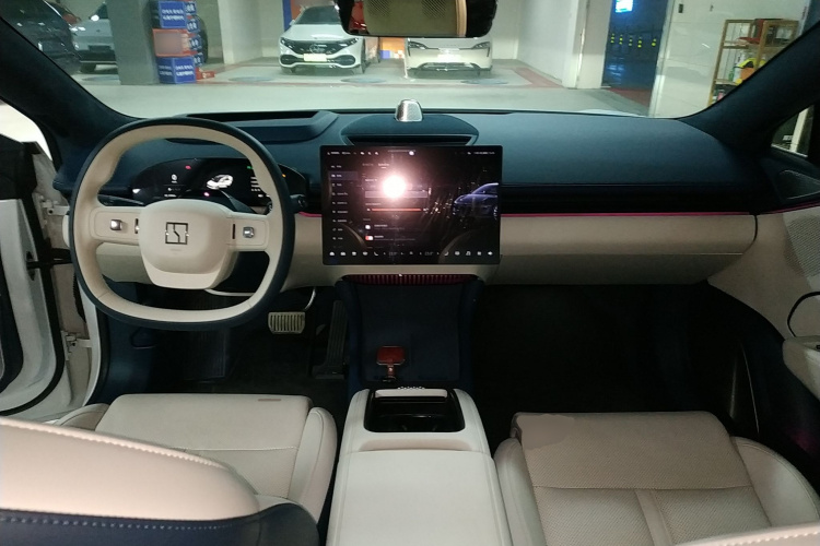 极氪007 2025款 长续航后驱智驾版 100kWh中控内饰12