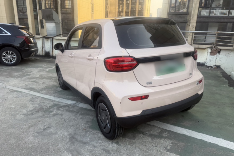 零跑汽车 零跑T03 2023款 200轻享版车身外观6004