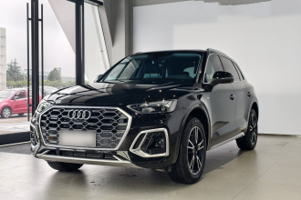 奥迪Q5L 2024款 40 TFSI 时尚动感型