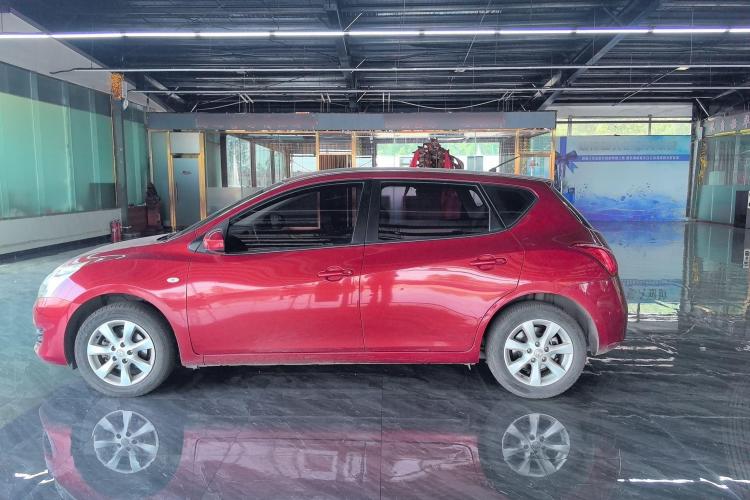 日产 骐达TIIDA 2014款 1.6L CVT酷咖版车身外观6005
