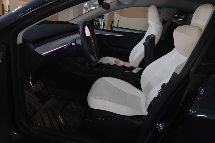 特斯拉 Model Y 2024款 后轮驱动版局部细节19