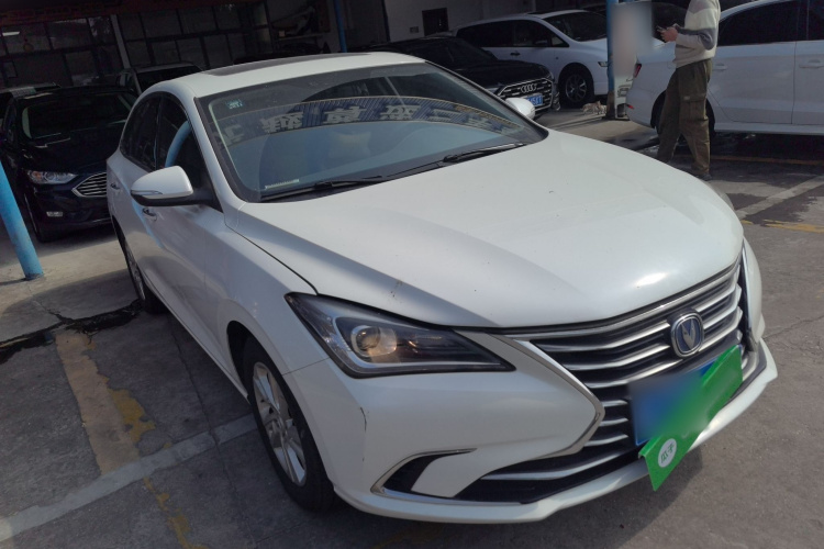 长安 逸动 2019款 高能版 1.6L GDI 手动先锋型 国VI车身外观6002