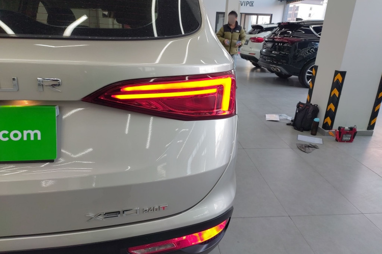 捷途X90 2019款 1.5T 手动智享型 5座 国V车身外观9