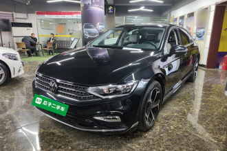 大众 迈腾 2023款 200万辆纪念版 330TSI DSG豪华型
