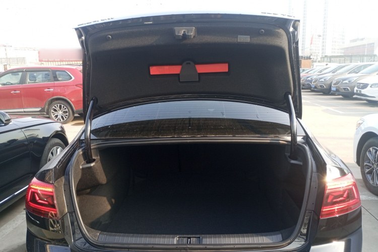 大众 迈腾 2020款 280TSI DSG 舒适型机舱底盘23