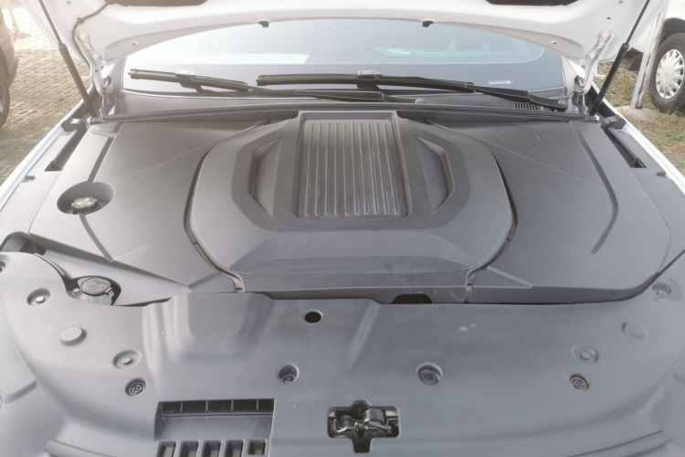 比亚迪 秦PLUS 2021款 EV 600KM 旗舰型机舱底盘24