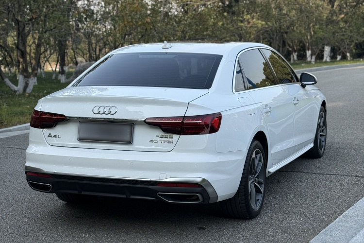 奥迪A4L 2022款 40 TFSI 时尚动感型车身外观6006