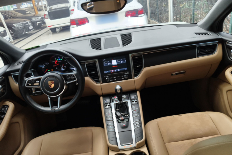 保时捷 2017款  Macan 2.0T中控内饰12