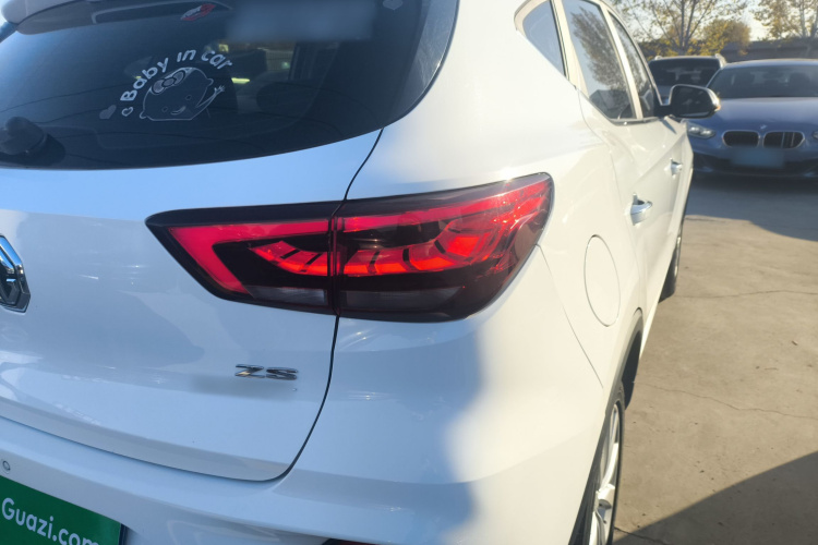 名爵ZS 2020款 180DVVT 自动Lite车身外观6006