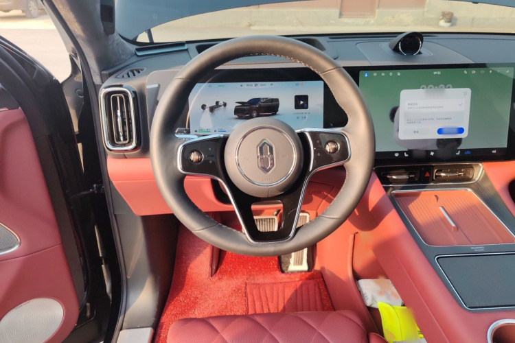 鸿蒙智行 问界M8 2025款 增程 Max+版 53.4kWh 6座版局部细节13