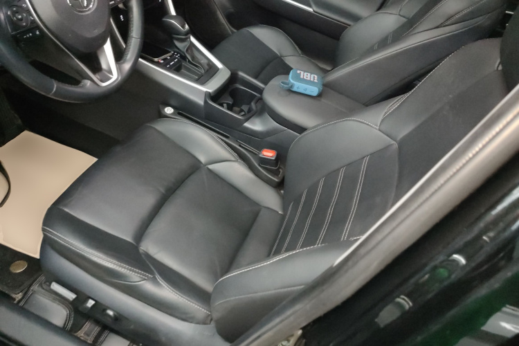 丰田 威兰达 2023款 2.0L CVT两驱豪华PLUS版中控内饰19