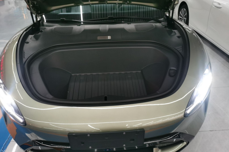 小米汽车 小米SU7 2024款 四驱超长续航高阶智驾Max版机舱底盘24