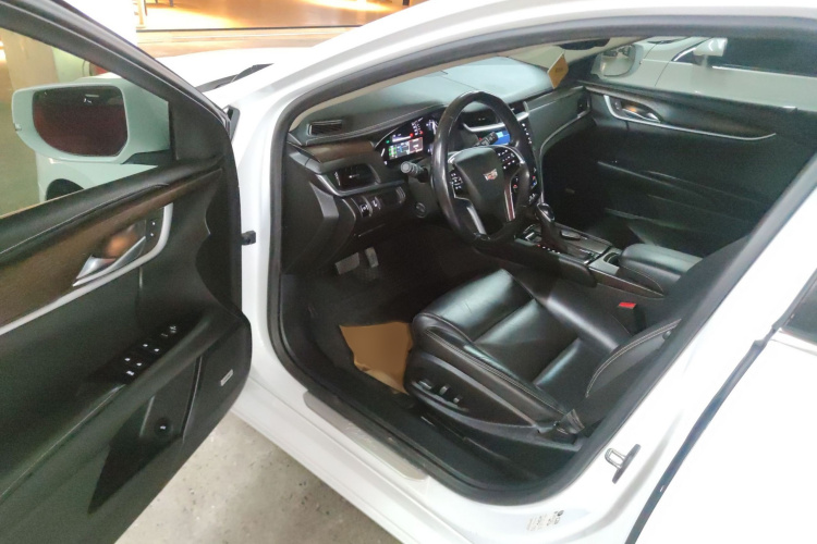 凯迪拉克XTS 2018款 28T 精英型中控内饰7003