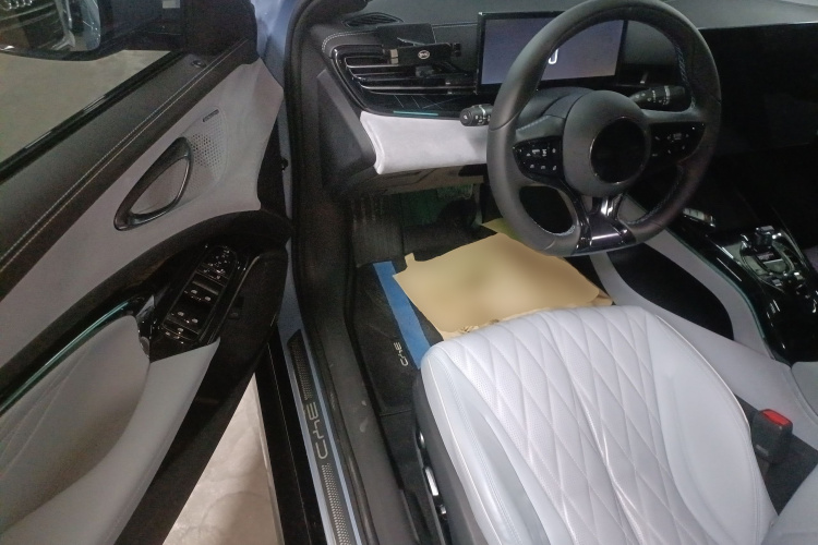 比亚迪 海豹 2022款 700km 长续航后驱版中控内饰20