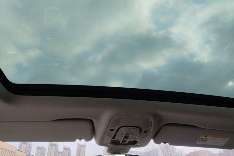 奥迪Q7 2018款 40 TFSI 舒适型局部细节22