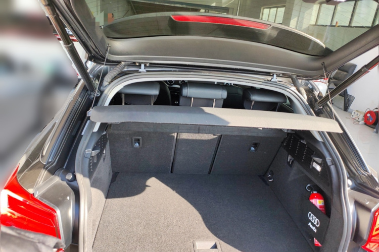 奥迪Q2L 2018款 35 TFSI 时尚致雅型 国VI局部细节23