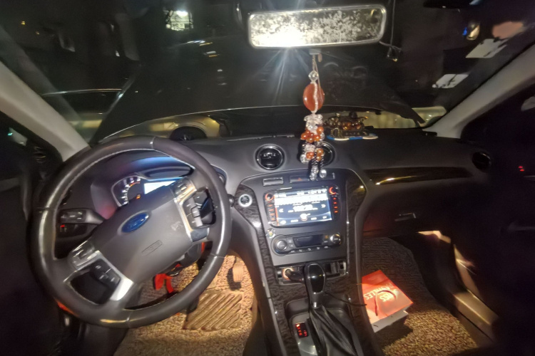 福特 致胜 2013款 2.3L 豪华型中控内饰7002