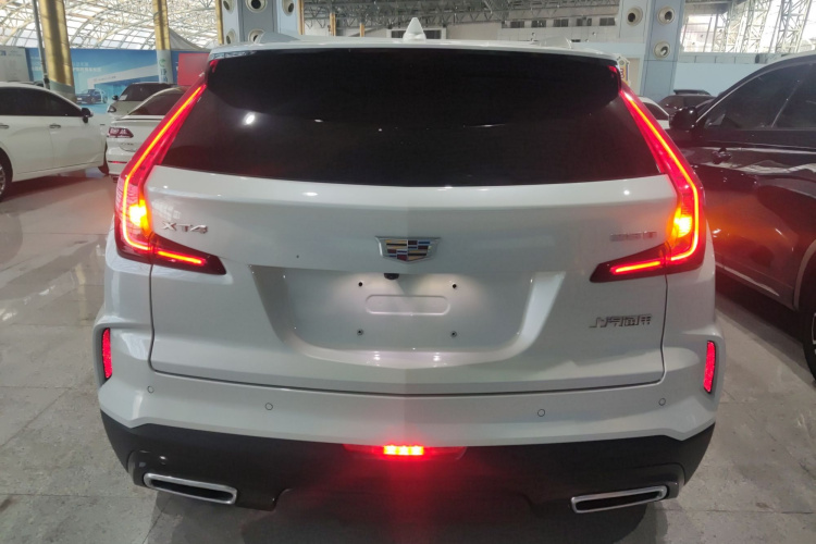 凯迪拉克XT4 2024款 28T 两驱豪华型车身外观6