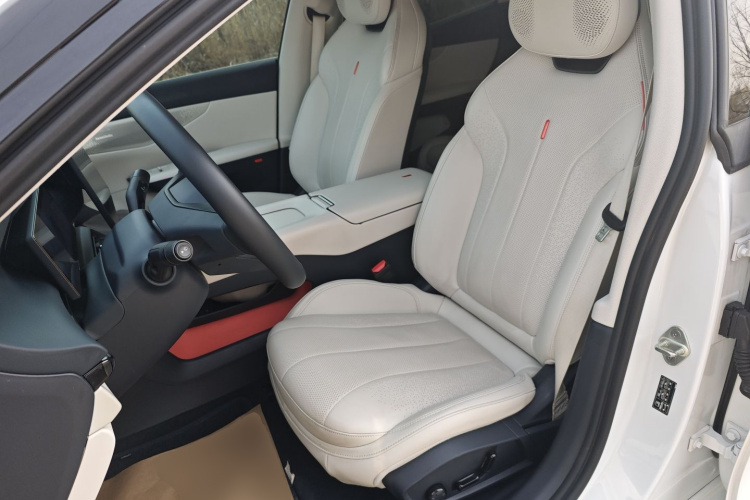 领克07 2024款 EM-P 126长续航 Ultra中控内饰19