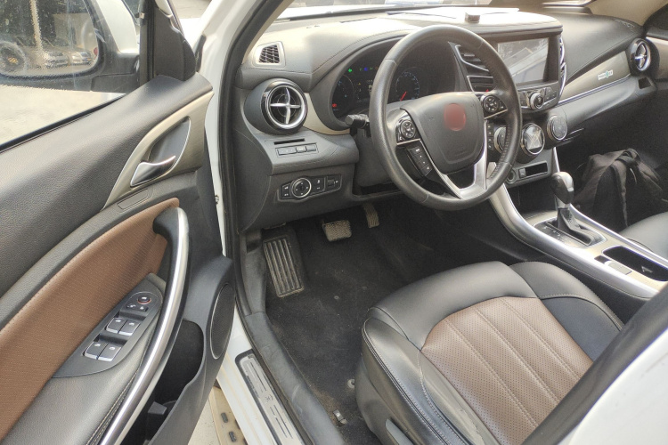 比亚迪 宋 2017款 盖世升级版 1.5TID 自动精英型中控内饰7003