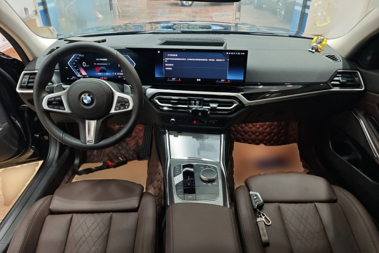 宝马3系 2023款 325Li M运动曜夜套装中控内饰12