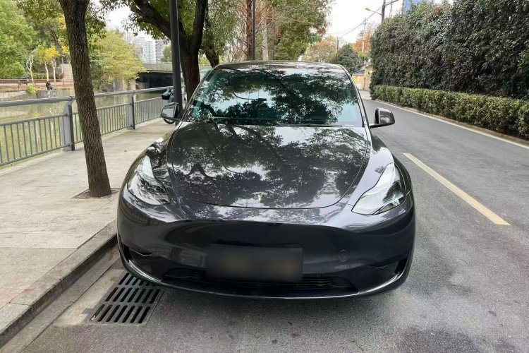 特斯拉 Model Y 2024款 后轮驱动版车身外观6004