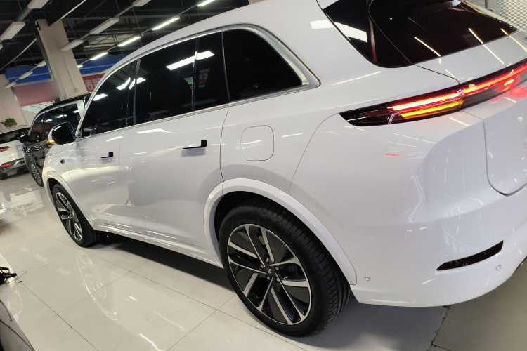 理想汽车 理想L7 2024款 Pro车身外观4