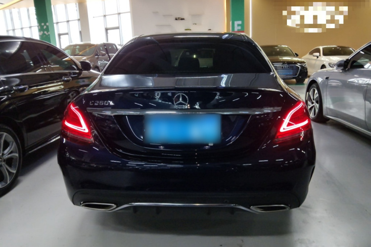 奔驰C级 2019款 改款 C 260 L 运动版车身外观6004