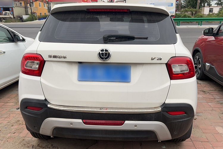 中华V3 2016款 1.5L 手动智能型车身外观6003