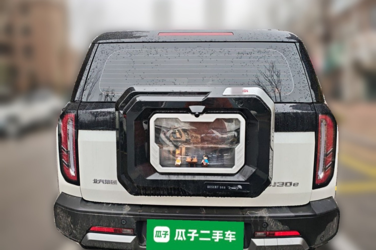 北京越野 北京BJ30 2024款 1.5T 魔核电驱进阶版车身外观6