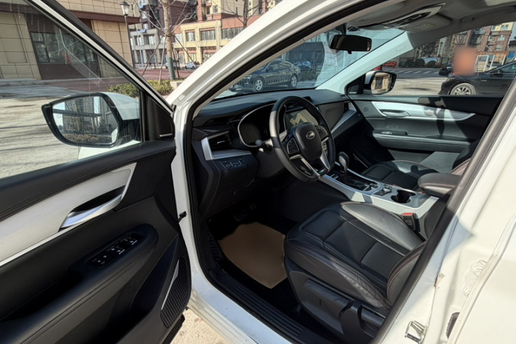 SWM斯威汽车 SWM斯威G01 2019款 1.5T 自动优UP 国VI中控内饰7002