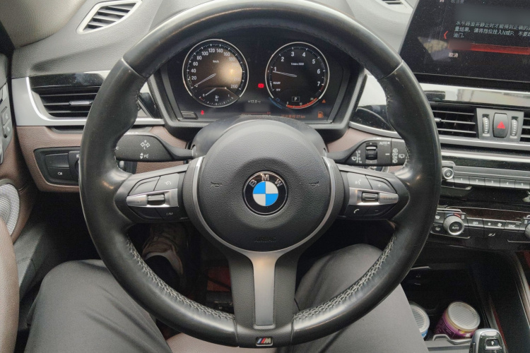 宝马X1 2021款 sDrive25Li 领先型局部细节13