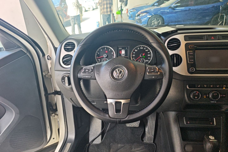 大众 途观 2016款 300TSI 自动两驱豪华版局部细节13