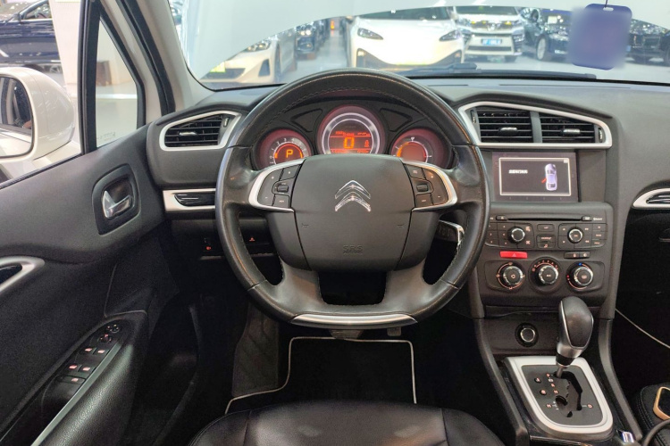 雪铁龙C4L 2015款 1.2T 自动豪华版局部细节13