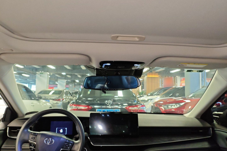 丰田 凯美瑞 2024款 双擎 2.0HGVP 豪华版中控内饰22