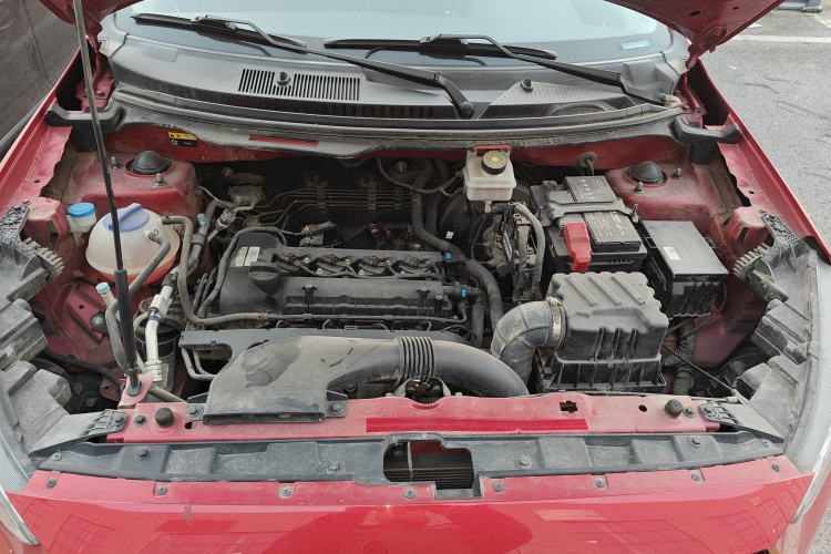 奇瑞 瑞虎3X 2021款 PLUS 1.5L CVT痛快红枣版II型机舱底盘24