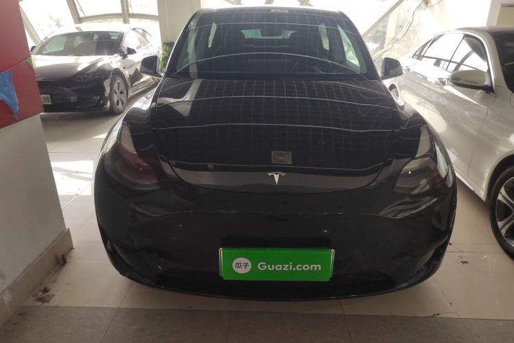 特斯拉 Model Y 2022款 后轮驱动版车身外观2