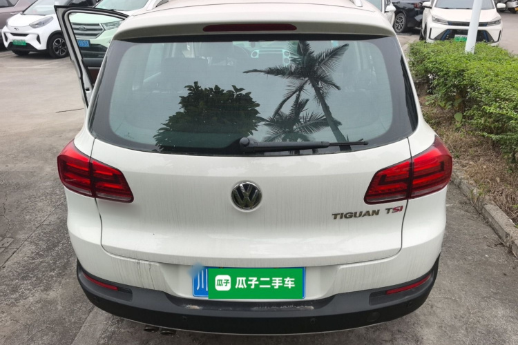 大众 途观 2015款 1.8TSI 自动两驱豪华型车身外观6
