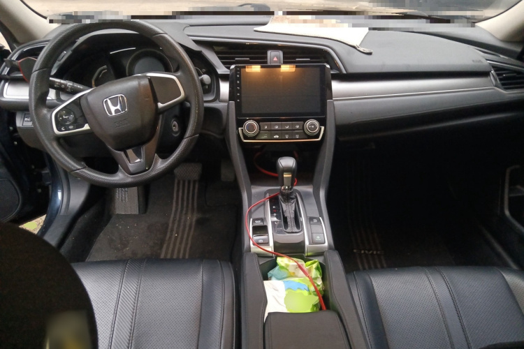 本田 思域 2016款 180TURBO CVT舒适版中控内饰12