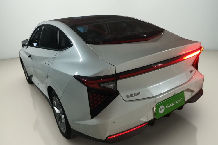 灵悉L 2024款 头号玩家版车身外观5