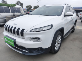 Jeep 自由光 2017款 2.0L 优越版