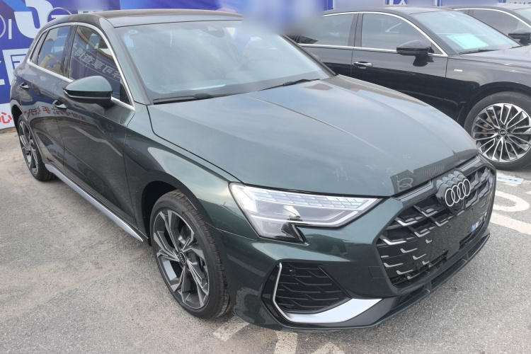 奥迪A3 2025款 Sportback 35TFSI 飞驰尊享型车身外观6002