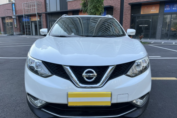 日产 逍客 2016款 2.0L CVT精英版车身外观6002