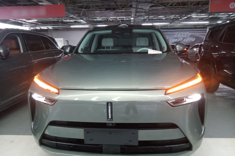 魏牌 蓝山 2025款 四驱 Max车身外观2