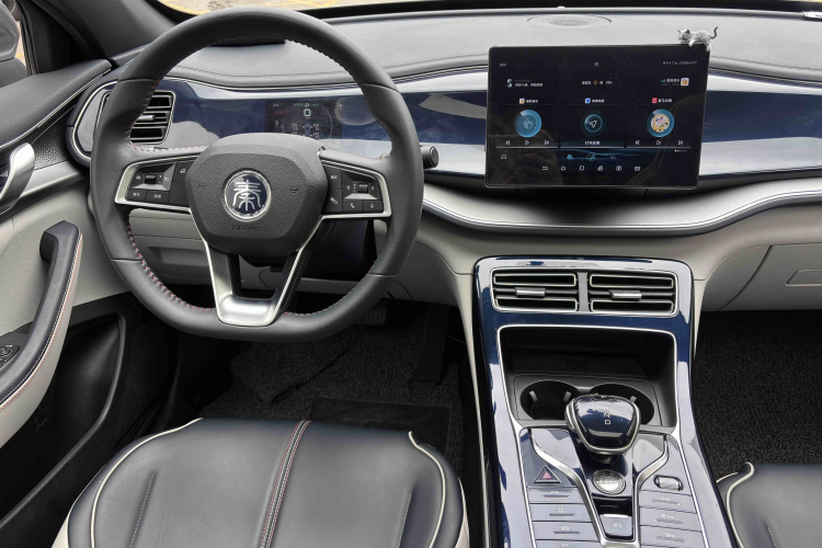 比亚迪 秦PLUS 2021款 DM-i 55KM 旗舰型中控内饰7002