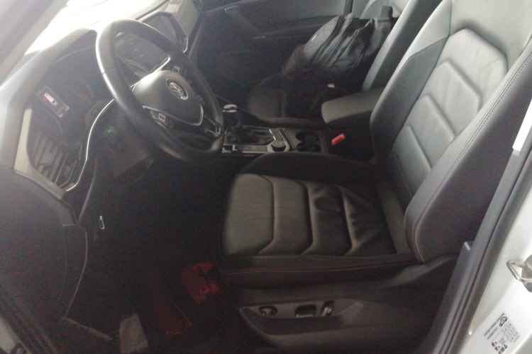 大众 探岳 2019款 330TSI 四驱豪华型 国VI中控内饰19