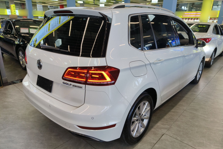 大众 高尔夫·嘉旅 2020款 280TSI 自动好奇型车身外观7