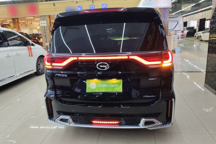 广汽传祺 传祺M8 2023款 大师系列 390T 至尊版车身外观6